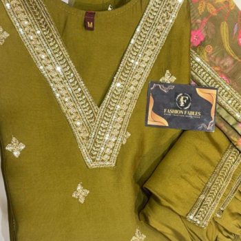 Mahendi Color Pant Set with Organza Dupata & Minimal Work