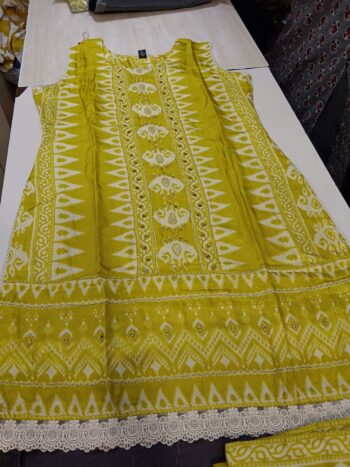 Pure Muslin Silk Co-Ord Set with Soft Cotton Lining - Image 5